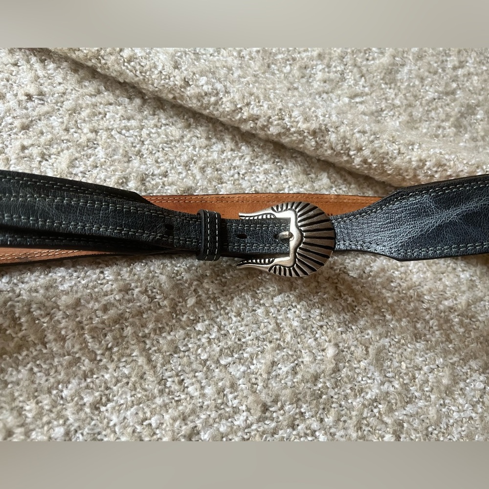 VTG 90’s Justin Gray Leather Tapered Belt Silver Navajo Ranger Buckle, Size S - Picture 2 of 9
